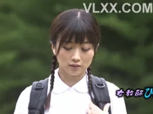 Không thể cưỡng lại con chim to bự của anh trai