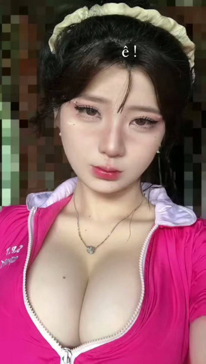 [Khám phá] Chị gái ngực bự đêm nay ở đây cùng tôi, vừa quyến rũ vừa gợi tình, muốn liếm thì ngại che lỗ, thằng đóng cọc ra vào liên tục, hét lớn lên rồi lên đỉnh...